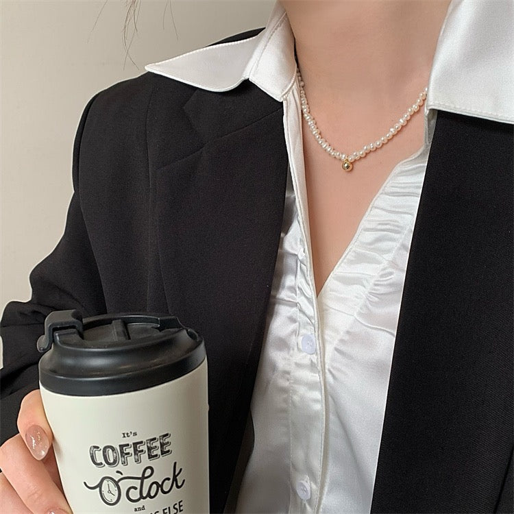 Pearl Necklace with a Gold Clasp