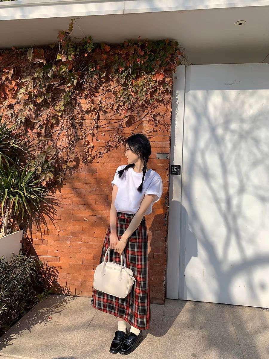 白色miu系手提包White Handbag with Shoulder Strap