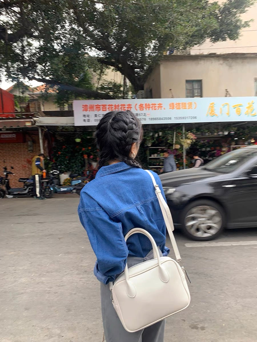 白色miu系手提包White Handbag with Shoulder Strap