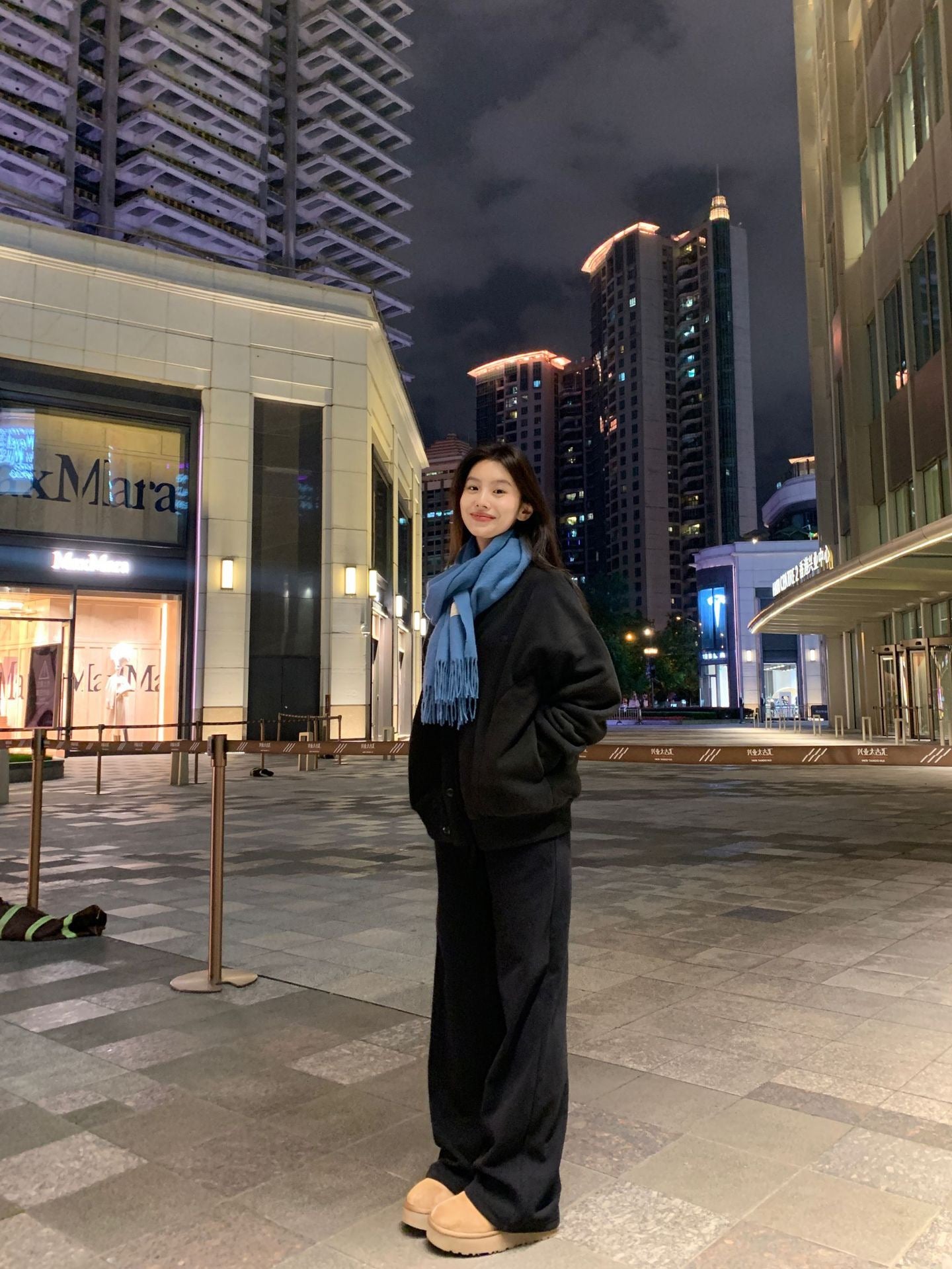 摇粒绒刺绣单排扣卫衣外套Sweatshirt Jacket in Rocker Fleece
