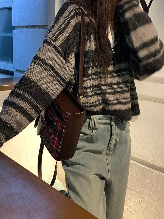 浅蓝色加绒宽松牛仔裤Light Blue Padded Loose Jeans