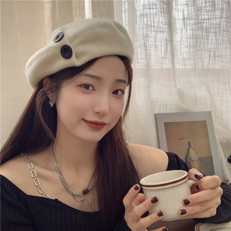韩系纽扣羊毛贝雷帽 带纽扣的羊毛贝雷帽