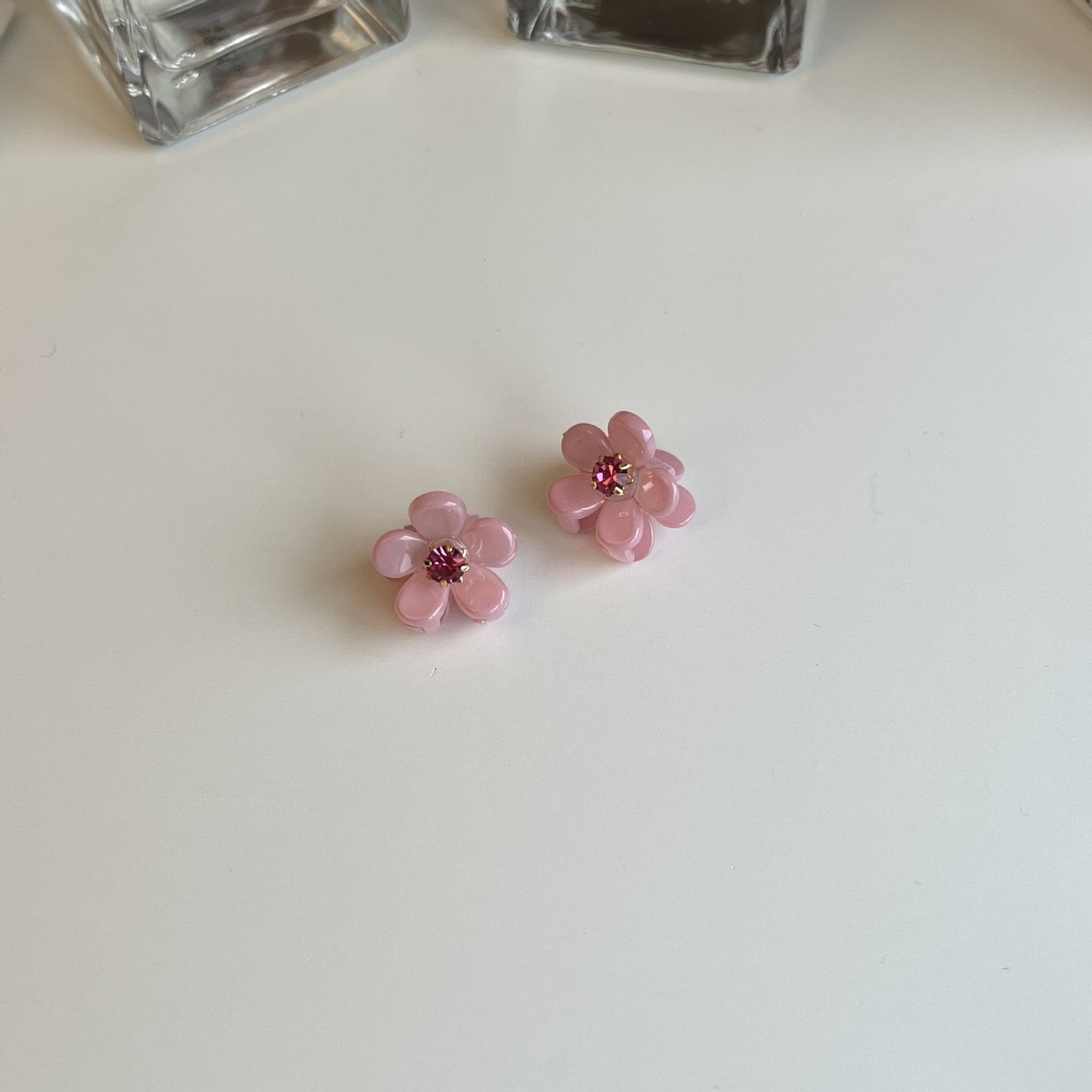 Pinky Hair Claws