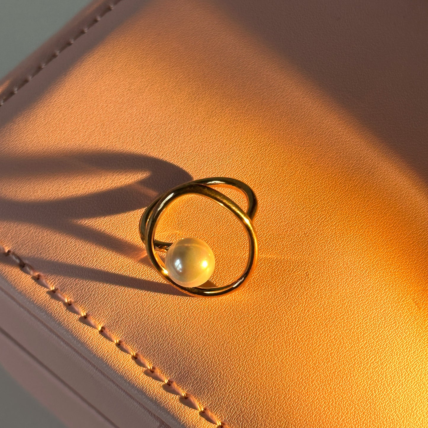 Gold Irregular Shape Ring with Pearl