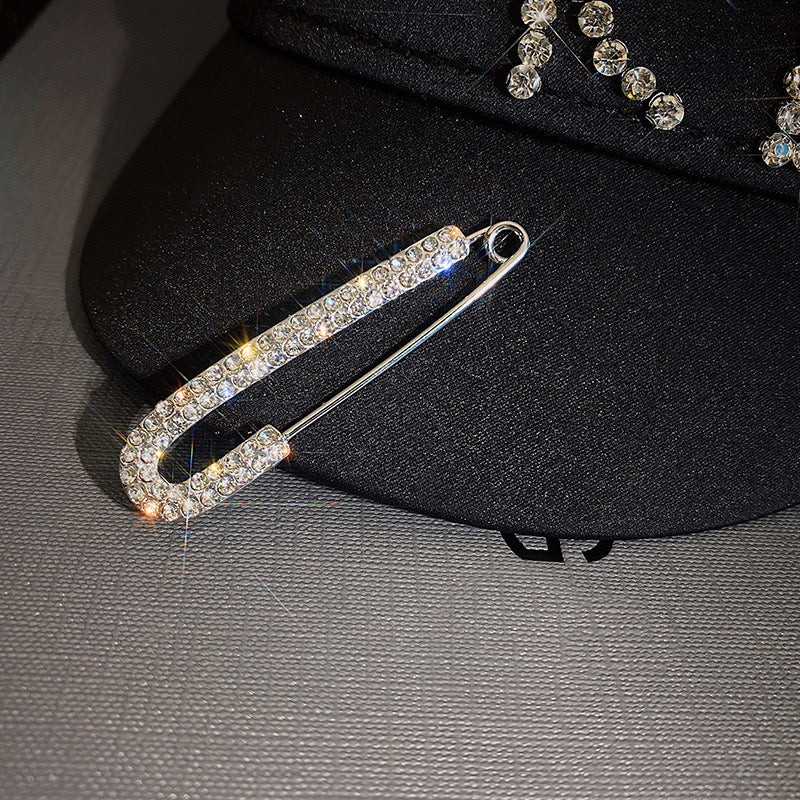 1 Piece Crystal Brooch