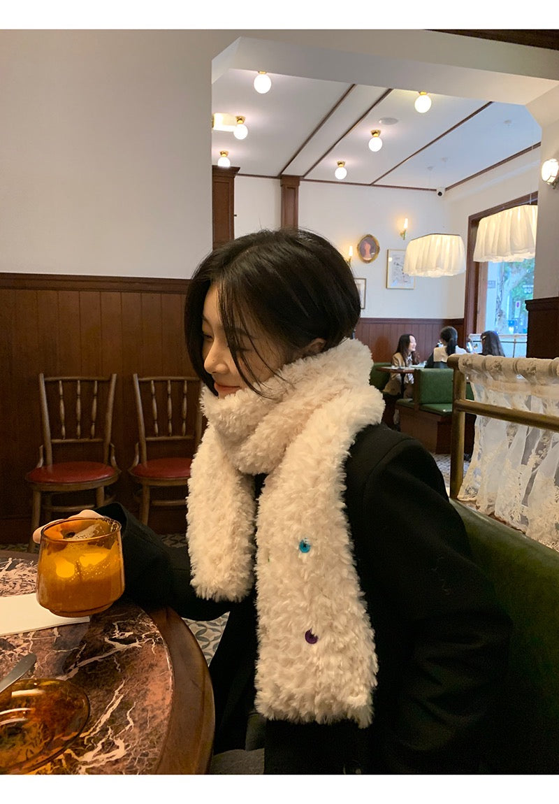 毛茸茸纽扣围巾 白色羊毛纽扣围巾