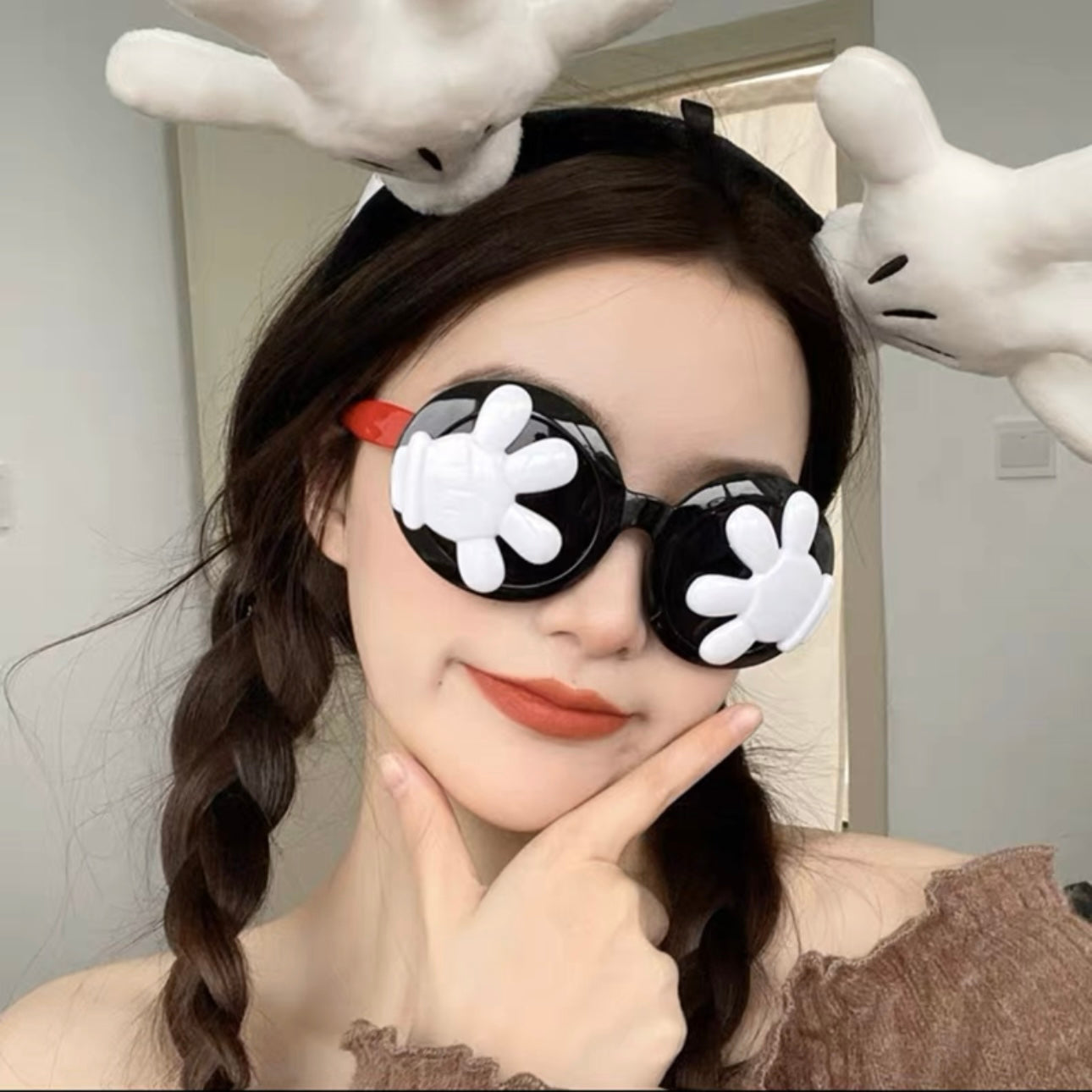 Finger Glasses