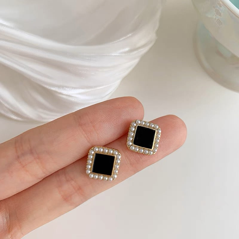 富贵小姐方形耳钉Gemstone Stud Earrings