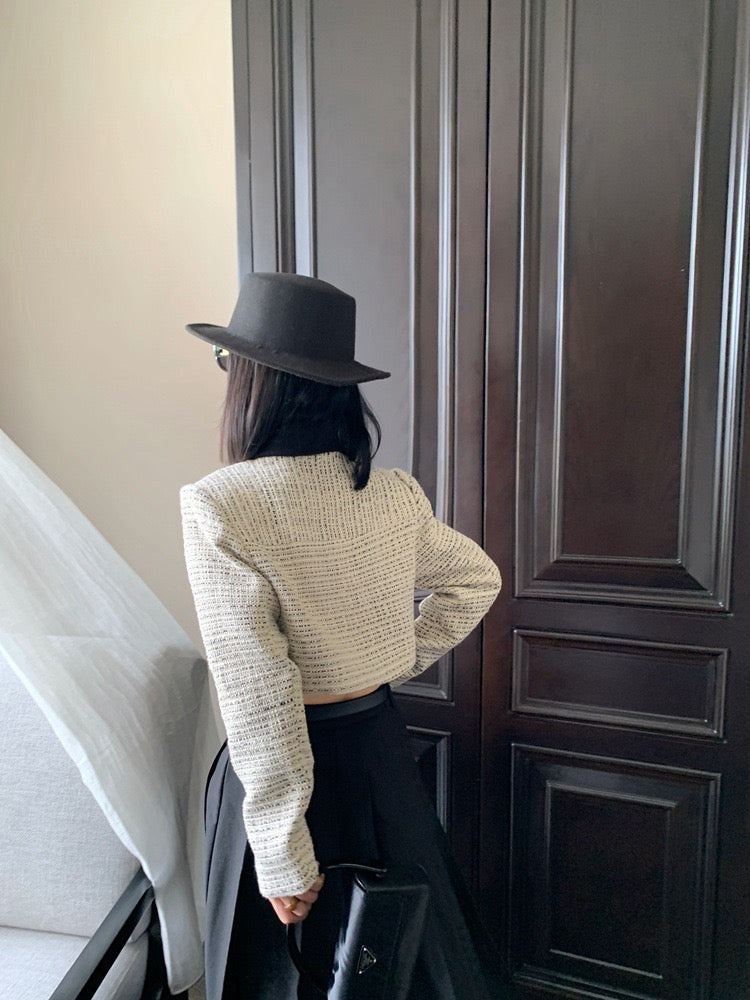 小香短款外套Textured Crop Jacket