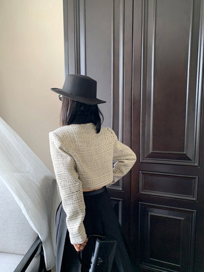 小香短款外套Textured Crop Jacket