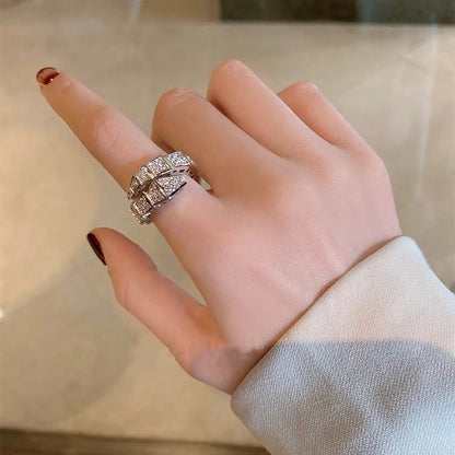 银色宽版蛇形戒指Silver Plated Diamond Snake Ring