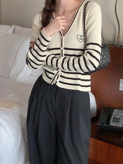 小香条纹开衫V Neck Stripe Button Cardigan