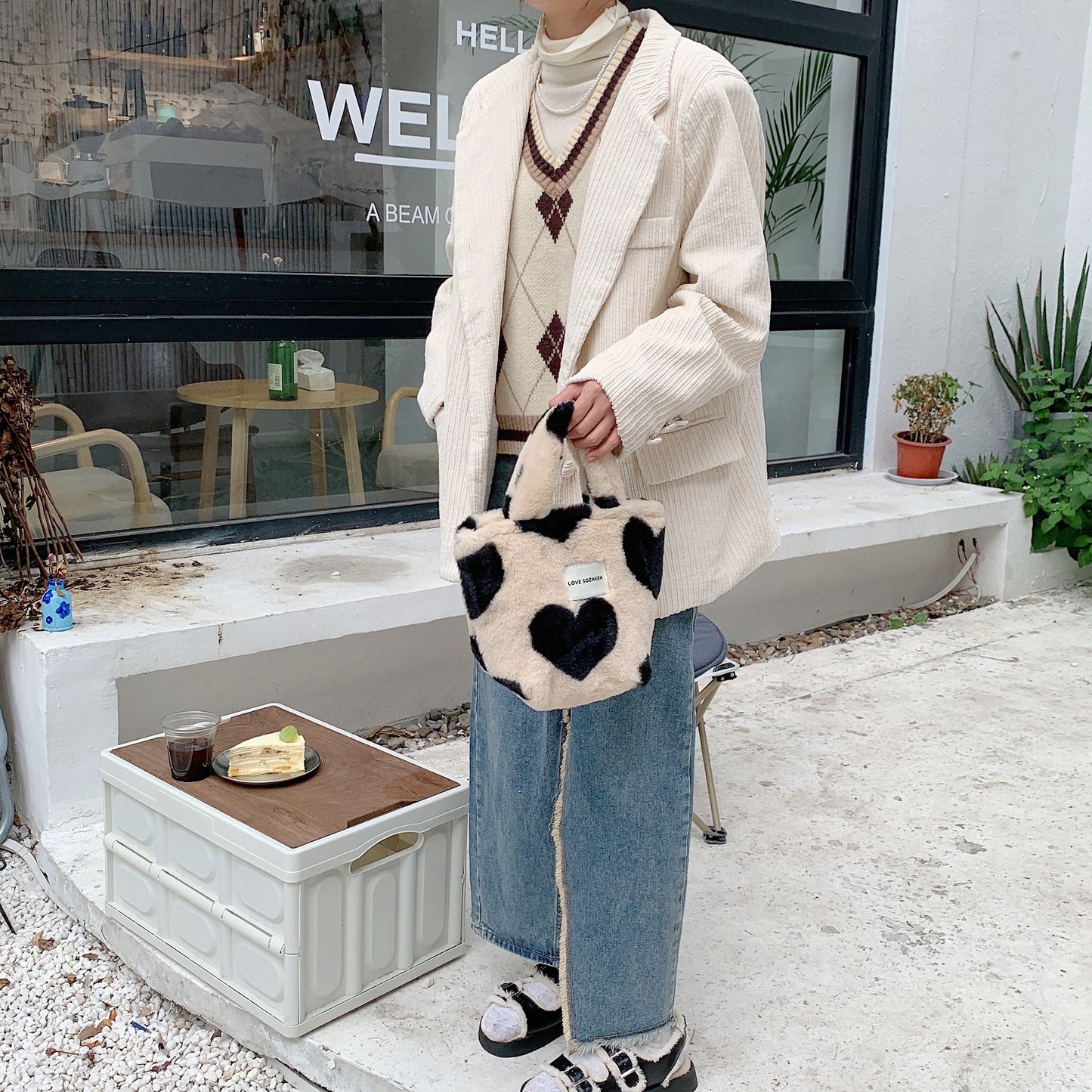 50%OFF_爱心毛毛手提包Heart Shape Fleece Handbag