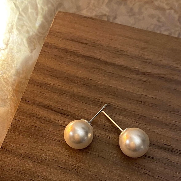 多尺寸珍珠耳钉Pearl Stud Earrings