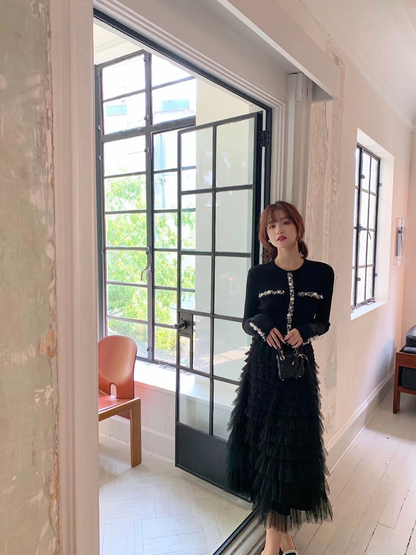 蔷薇午后重工蕾丝套装Pearl Black Cardigan and Tulle Midi Skirt