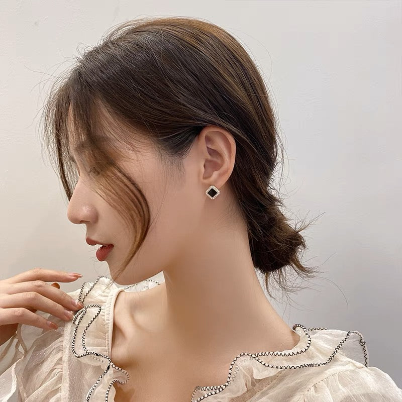 富贵小姐方形耳钉Gemstone Stud Earrings