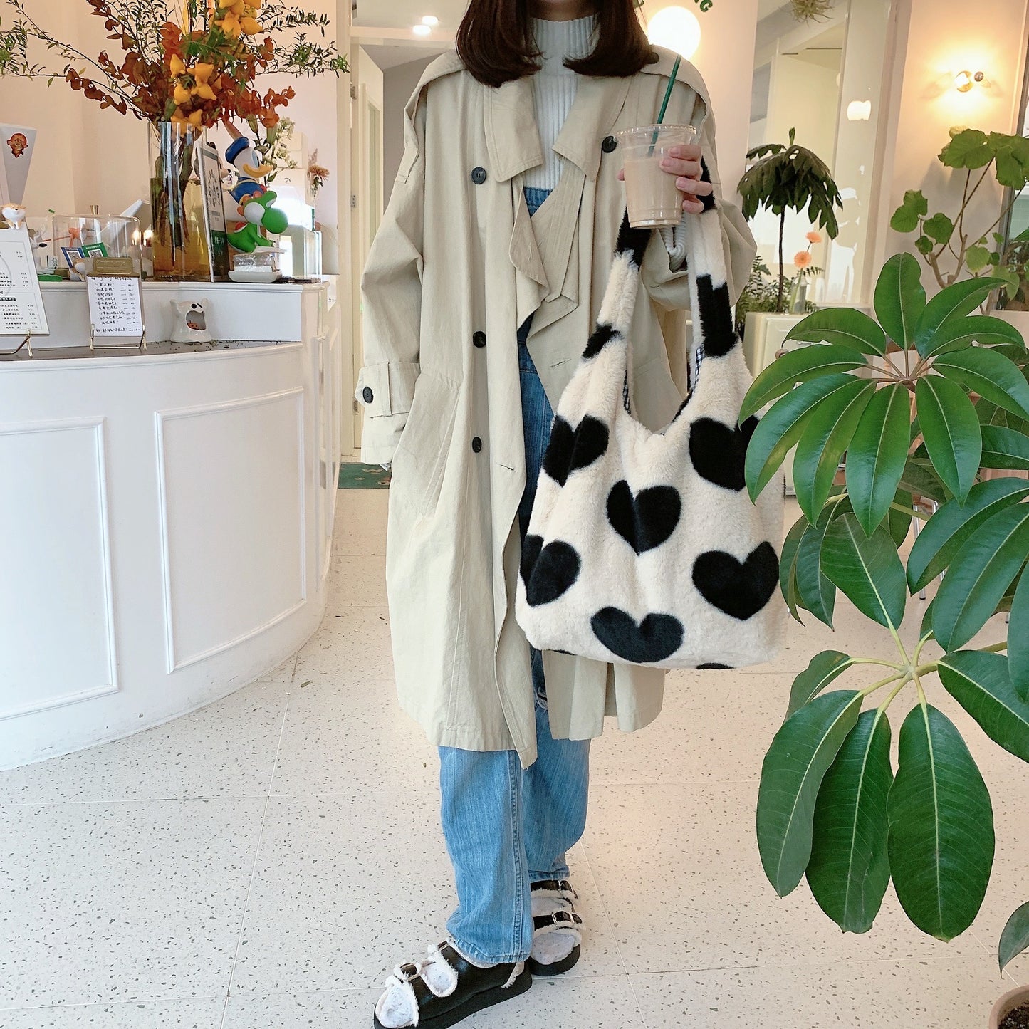 Heart Shape Fleece Shoulder Bag