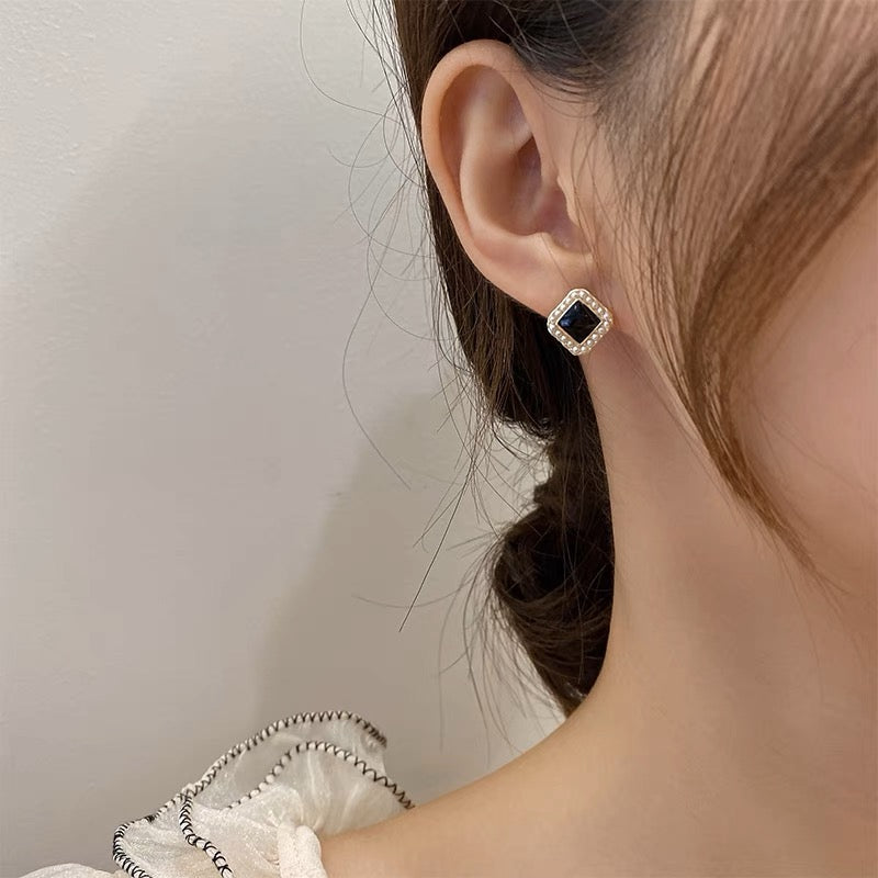 富贵小姐方形耳钉Gemstone Stud Earrings