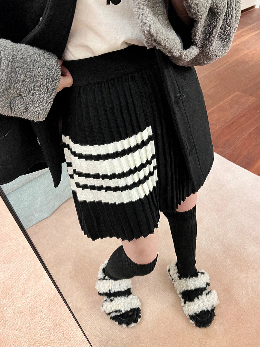 50%OFF_学院风针织百褶裙Black Pleated Skirt with Stripes