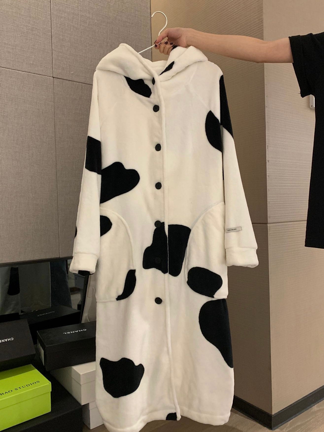 15%OFF_珊瑚绒黑白熊猫睡袍Black and White Fleece Pyjama