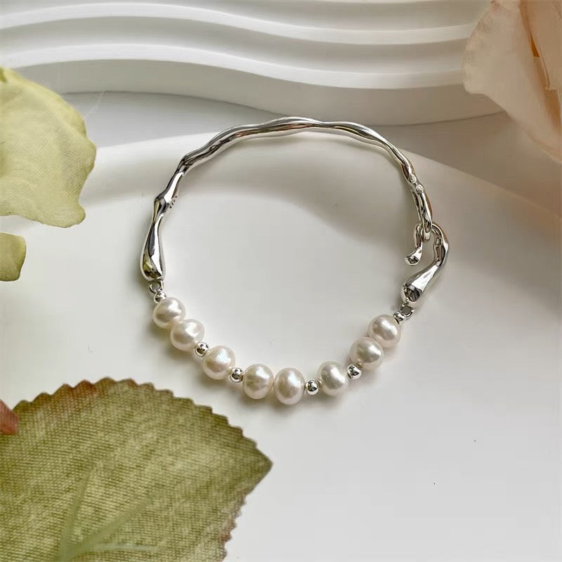 Silver Plated Bracelet with Pearls