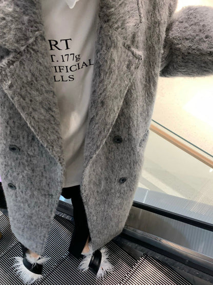 灰色马海毛大衣Light Grey Fur Coat