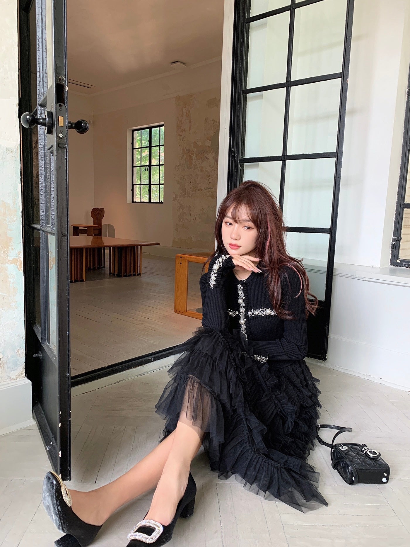 蔷薇午后重工蕾丝套装Pearl Black Cardigan and Tulle Midi Skirt