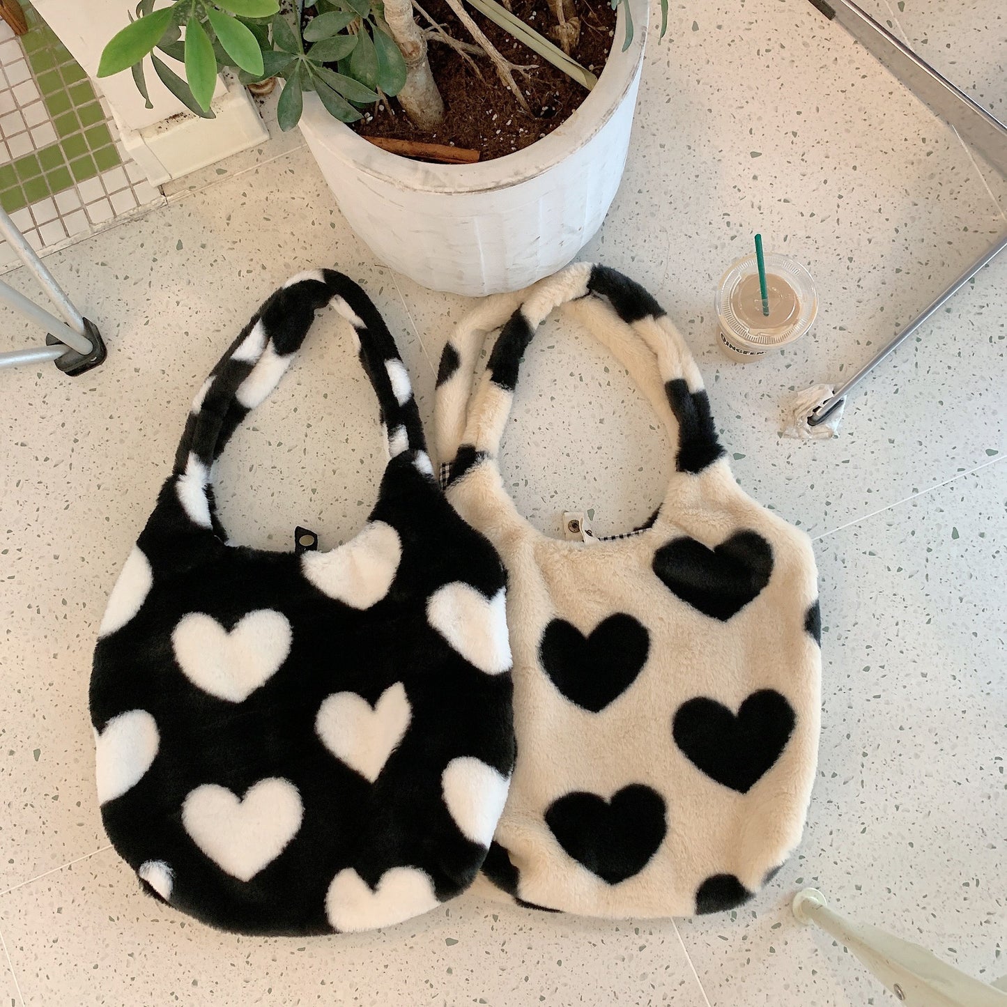 Heart Shape Fleece Shoulder Bag