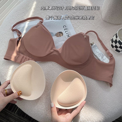 漫画身材外扩内衣Suspender Bra with Pads in Three Sizes