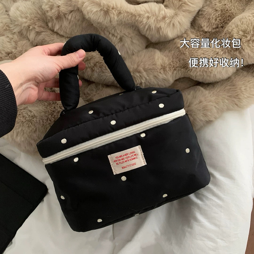 大容量便携化妆包Large Cosmetic Bag