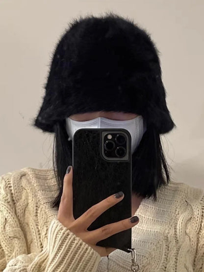 黑白温柔兔毛盆帽Fur Bucket Hat