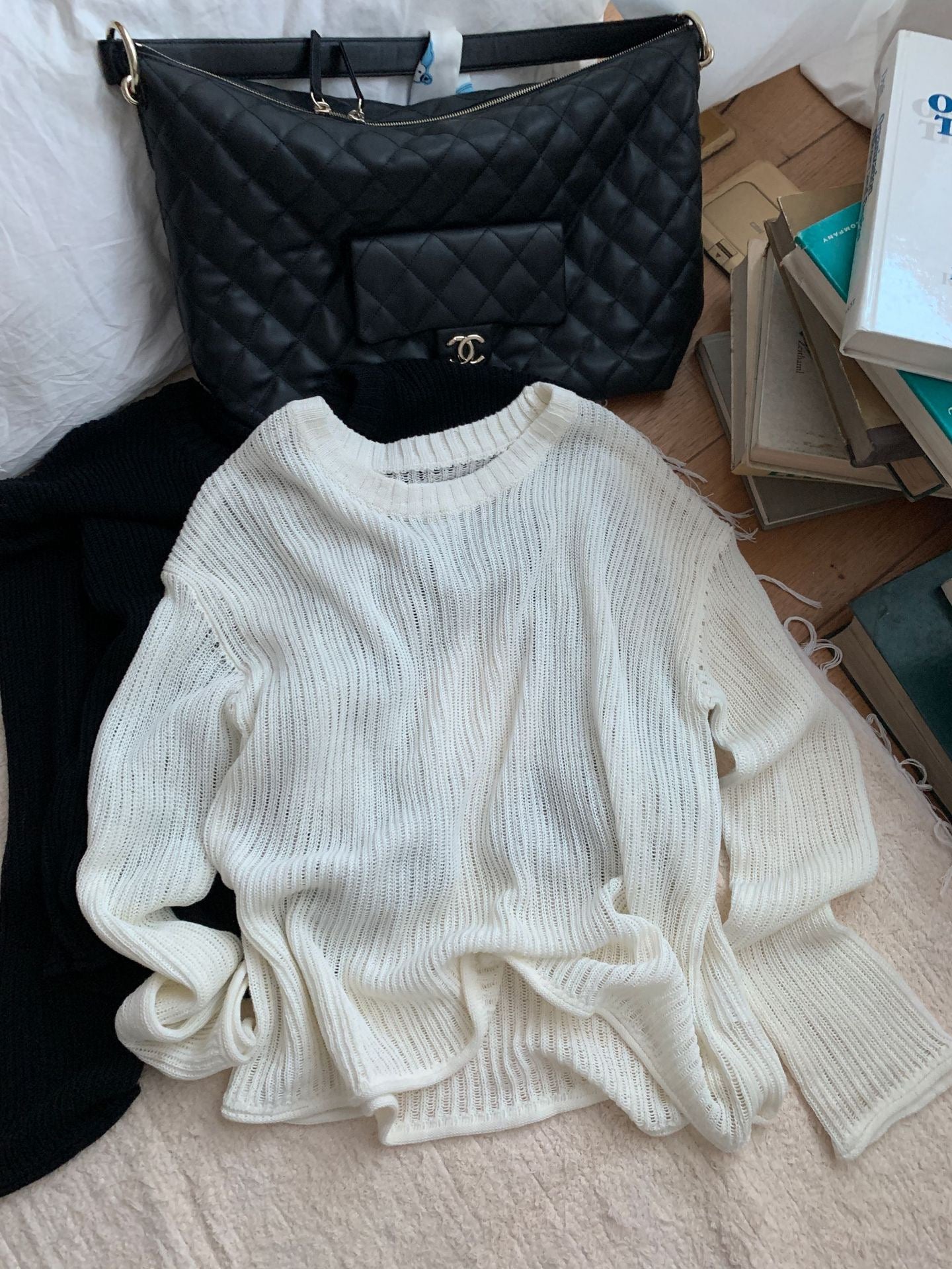 圆领套头镂空针织衫 Pullover Cut-out Knit