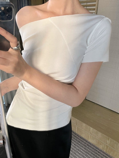 设计感斜肩短袖Seductive Off-Shoulder Slant Tee