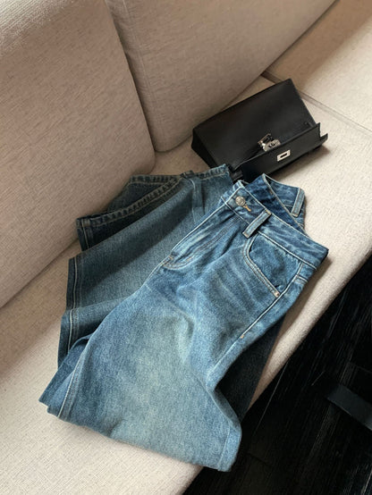 复古磨毛直筒牛仔裤Vintage frayed straight jeans