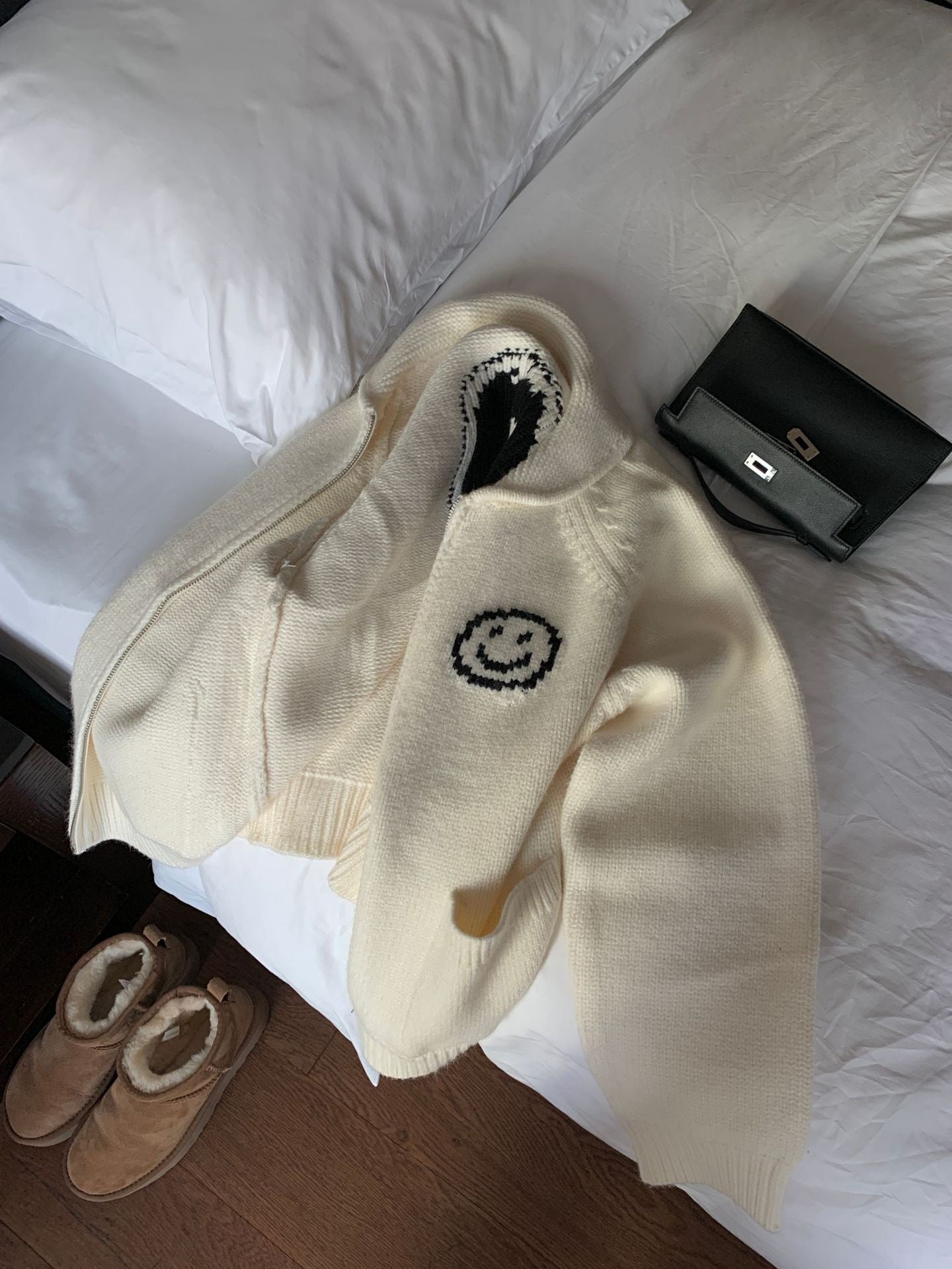 韩系复古笑脸翻领毛衣外套Korean Retro Smiley Sweater Coat