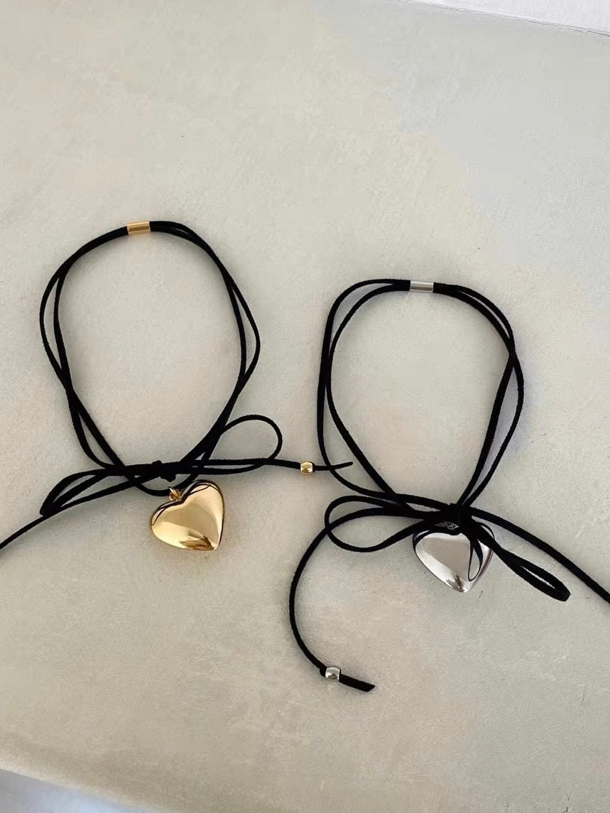 超大爱心绑带项链Heart Lace-Up Necklace