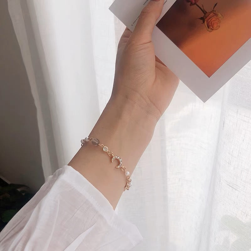 珍珠月亮手链Diamond and Pearl Bracelet