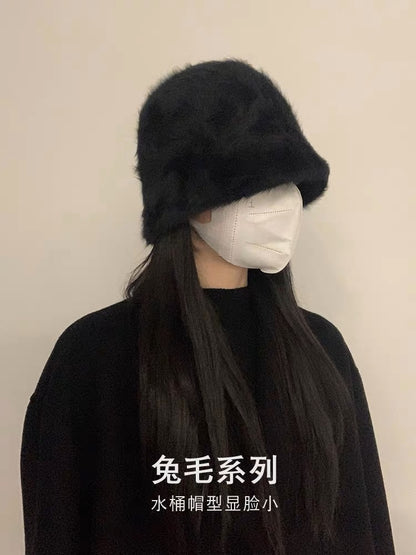 黑白温柔兔毛盆帽Fur Bucket Hat