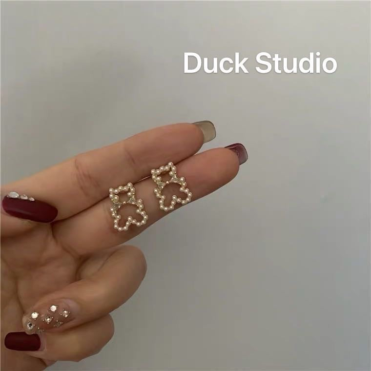 Bear Stud Earrings with Pearls