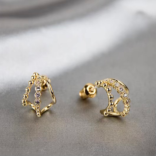 Gold Diamond Stud Earrings