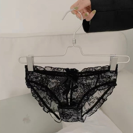 蝴蝶结蕾丝内裤Lace Knicker with Cut Out Design