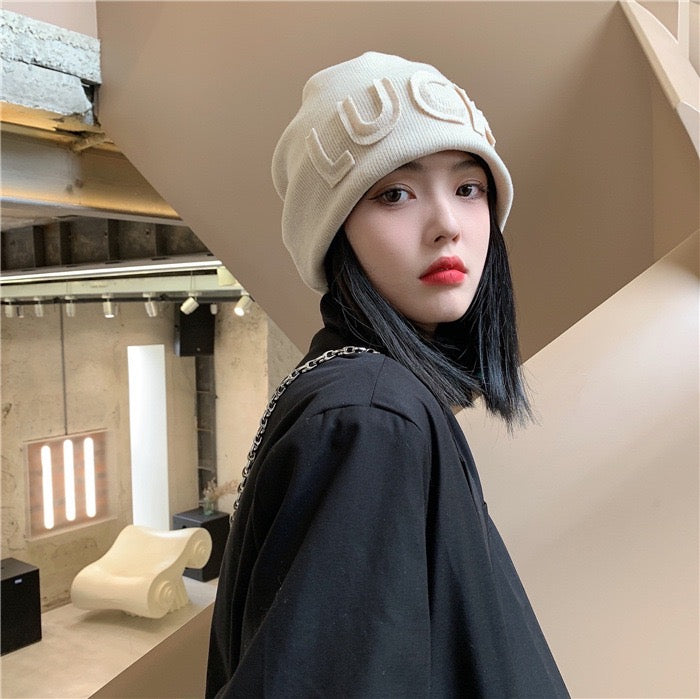 日系显脸小字母冷帽Daisy "LUCK" Beanie