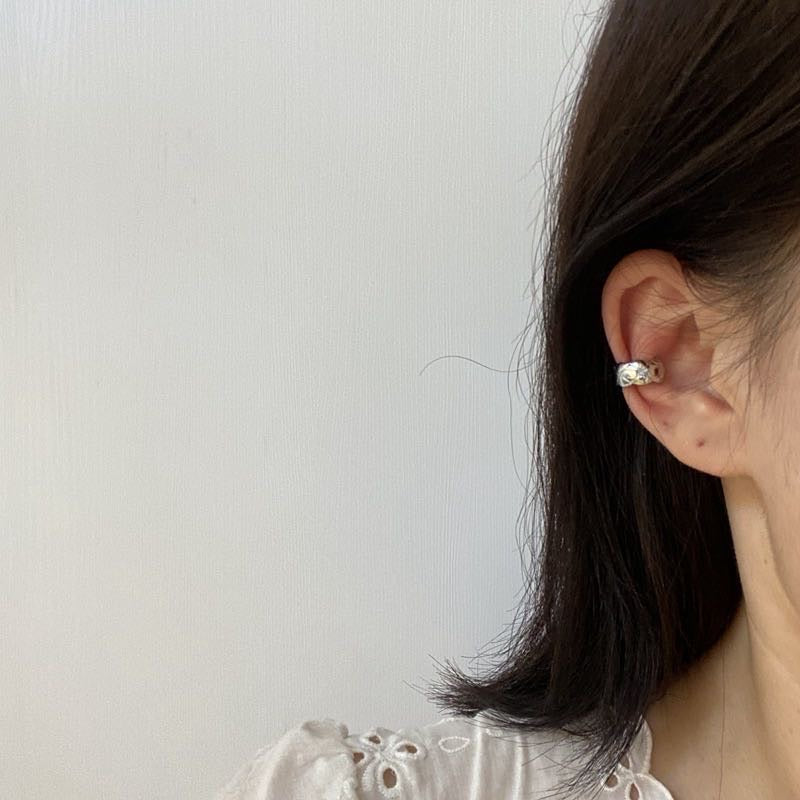 1 Piece Plaid Ear Cuff