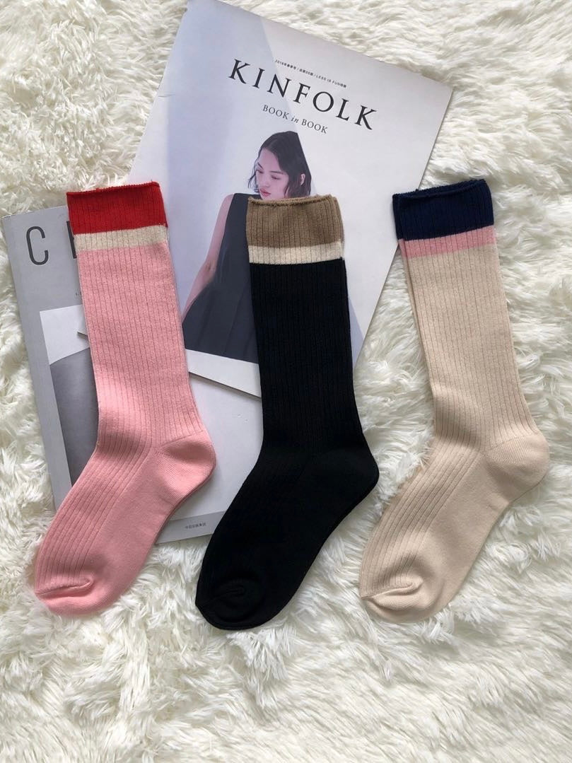 撞色竖针织中筒袜Twist Socks